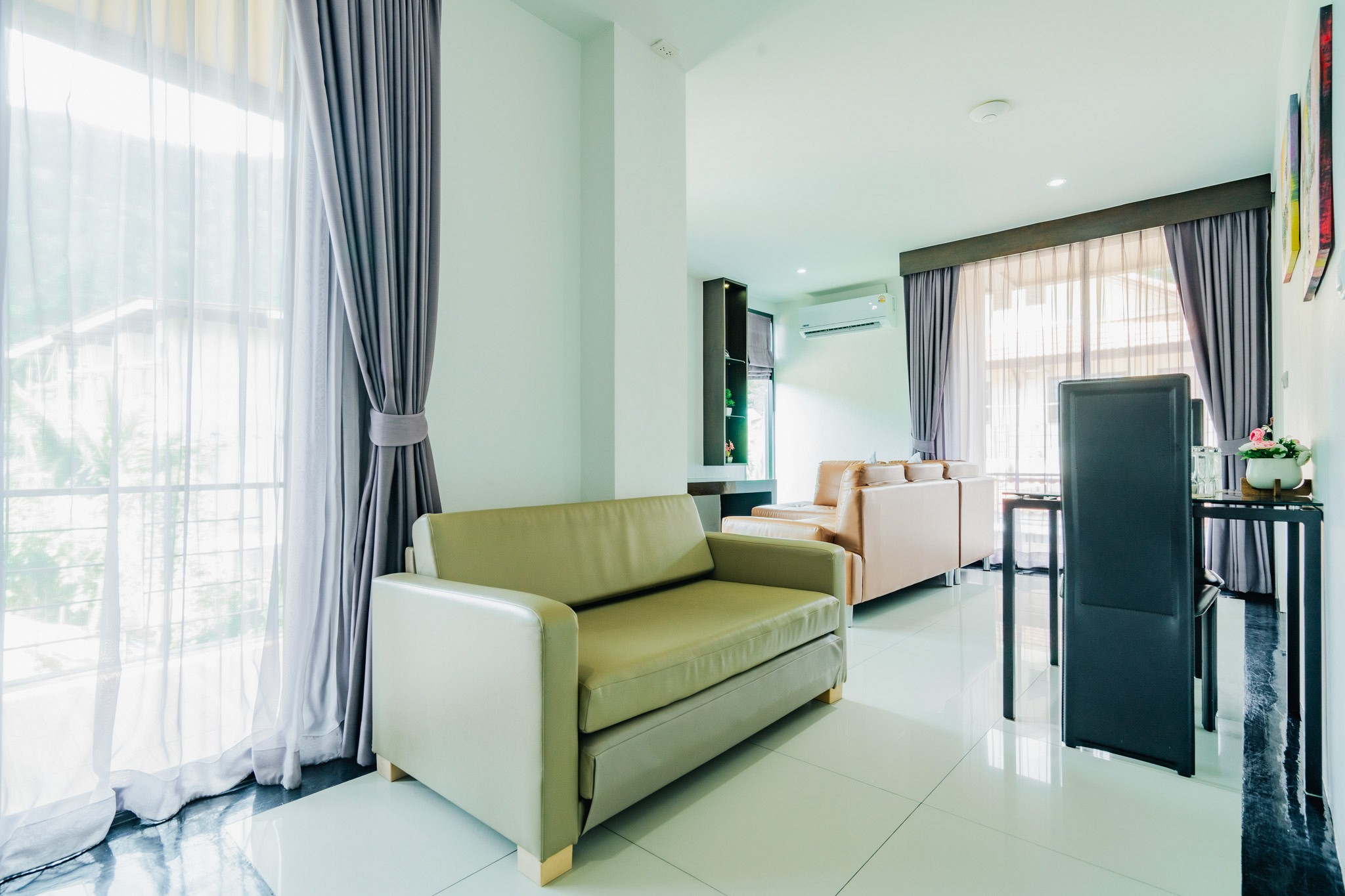 Studio Suite with Kitchenette